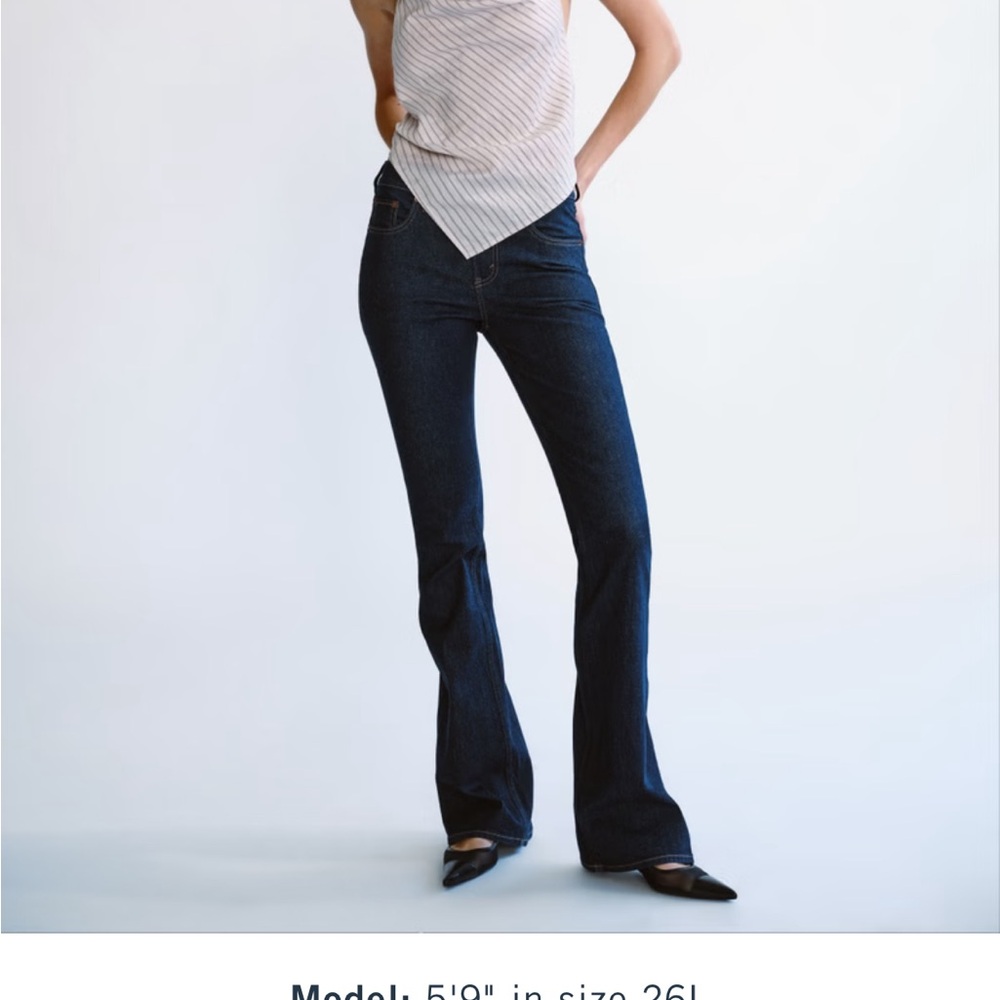 Abercrombie & Fitch Dark Rinse The Bootcut Mid Rise
